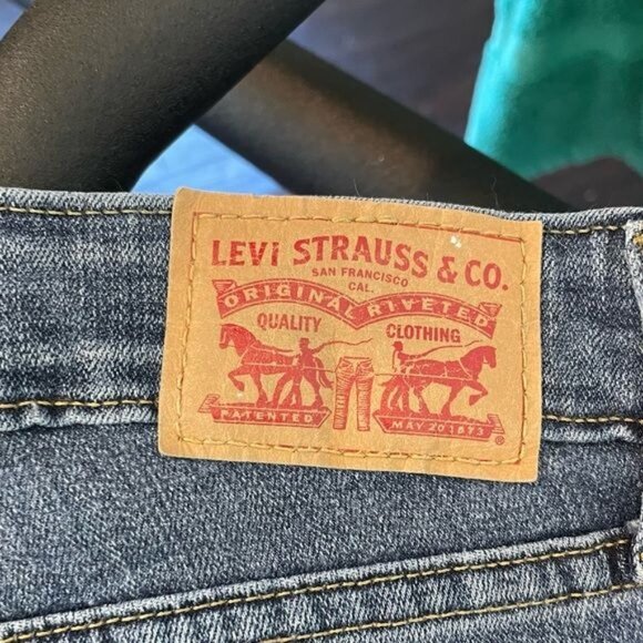 Levis 711 Skinny Jeans Medium Wash Denim Womens Slim Fit Stretch Size 30 - Picture 8 of 11